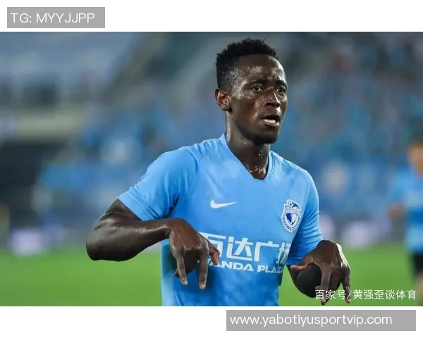 阿达拉比奥尤称赞帕尔默为最佳球员并谈红黄牌问题 阿达拉比奥尤称赞帕尔默为最佳球员并谈红黄牌问题