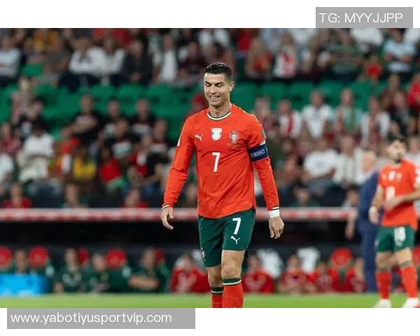 C罗因肘击事件或面临国际足联禁赛三场的严厉处罚 C罗因肘击事件或面临国际足联禁赛三场的严厉处罚